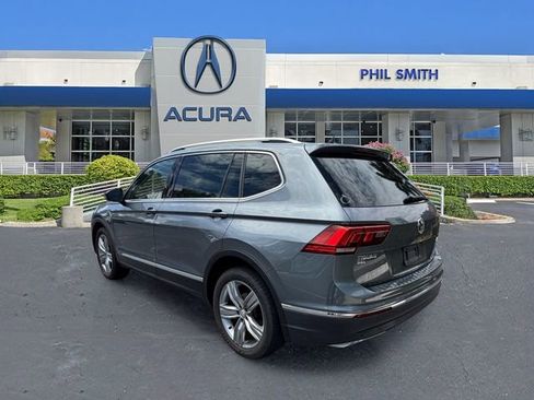 Used 2019 Volkswagen Tiguan SEL Premium w/ 3rd Row Seat Package AWD/4WD image 5