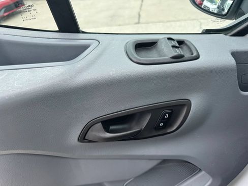 Used 2019 Ford Transit 250 148 Medium Roof RWD image 19
