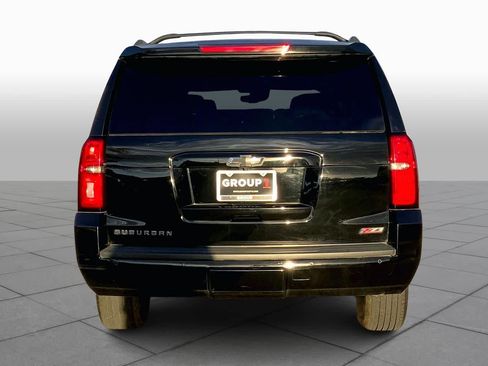 Used 2020 Chevrolet Suburban LT AWD/4WD image 5