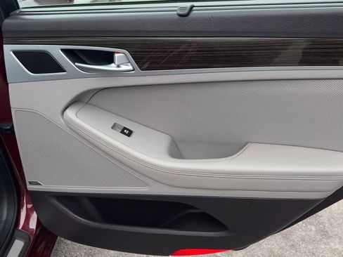 Used 2015 Hyundai Genesis 3.8 w/ Option Group 03 image 28