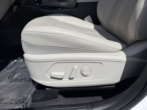 Used 2025 Kia Sorento S w/ Panoramic Sunroof Package FWD image 30