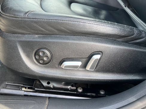 Used 2016 Audi A4 2.0T Premium image 16