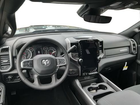 New 2026 RAM 2500 Big Horn AWD/4WD image 31