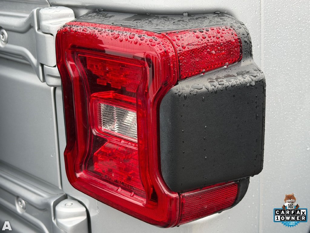 Certified 2023 Jeep Wrangler Unlimited Rubicon 4xe AWD/4WD image 10