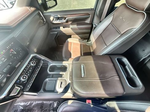 Used 2024 GMC Sierra 2500 Denali w/ Denali Reserve Package AWD/4WD image 20