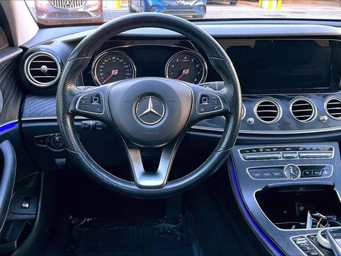 Used 2018 Mercedes-Benz E 300 E 300 image 6