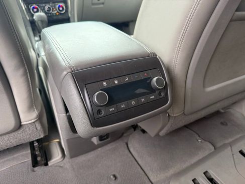 Used 2014 Buick Enclave Leather w/ Trailering Provision Package image 25