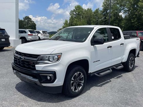 Used 2022 Chevrolet Colorado Z71 RWD image 5