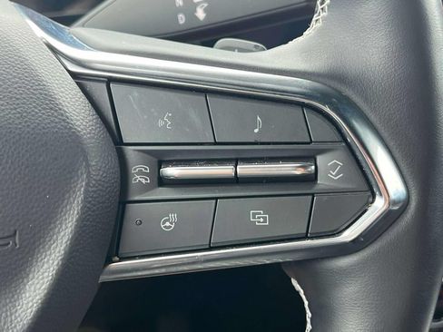 Used 2026 Chevrolet Traverse LT w/ Driver Confidence Package AWD/4WD image 23