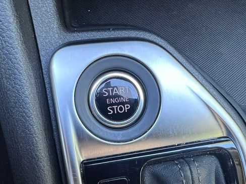 Used 2024 Nissan Sentra SV FWD image 11