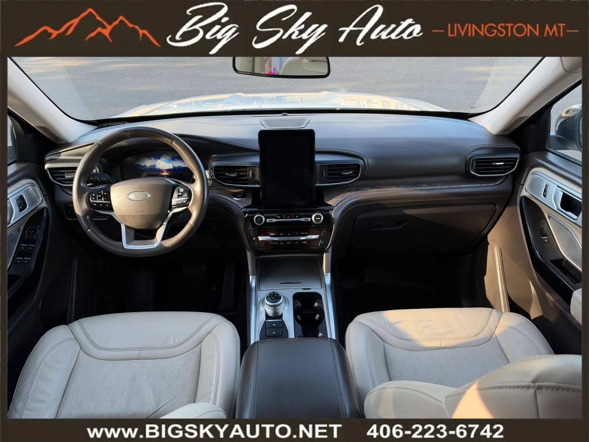 Used 2022 Ford Explorer Platinum w/ Equipment Group 601A AWD/4WD image 14