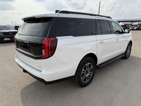 New 2025 Ford Expedition Max Active image 8