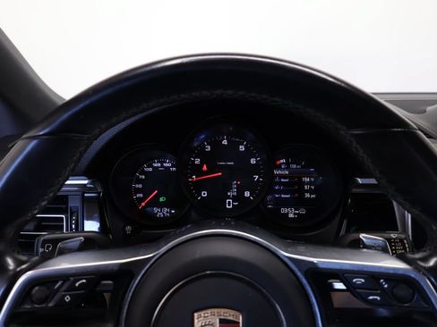 Used 2019 Porsche Macan AWD/4WD image 29