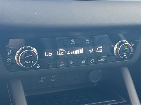 New 2025 Mitsubishi Outlander SEL image 19