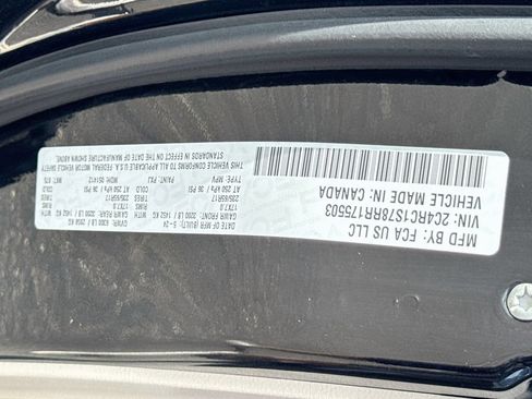 Used 2024 Chrysler Pacifica Limited FWD image 32