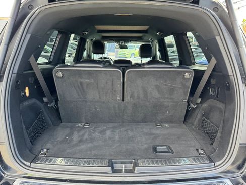 Used 2016 Mercedes-Benz GL 450 4MATIC image 36