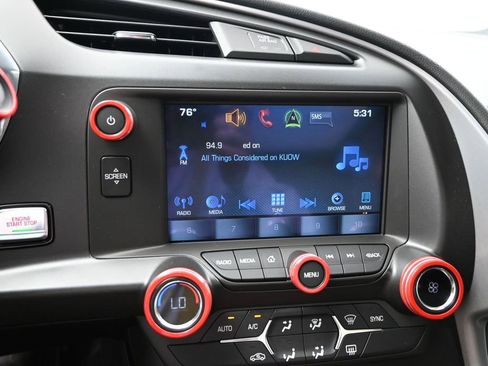 Used 2019 Chevrolet Corvette Stingray Coupe w/ Carbon Flash Badge Package image 18