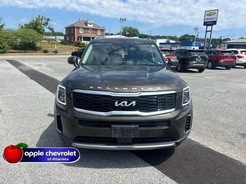 Used 2022 Kia Telluride S AWD/4WD image 2
