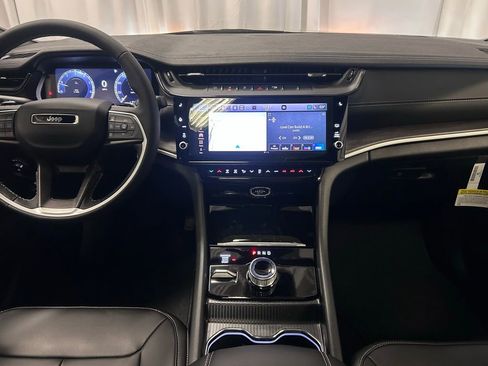 New 2026 Jeep Grand Cherokee L Limited AWD/4WD image 13