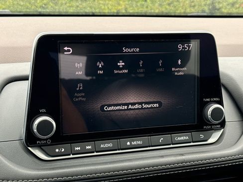 Used 2023 Nissan Rogue SV w/ SV Premium B Package image 24