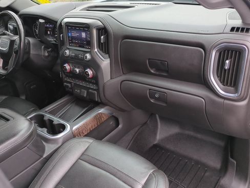 Used 2020 GMC Sierra 1500 Denali w/ Denali Ultimate Package AWD/4WD image 18