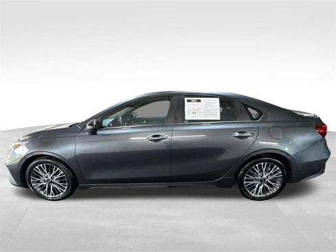 Used 2023 Kia Forte GT-Line w/ GT-Line Premium Package FWD image 8