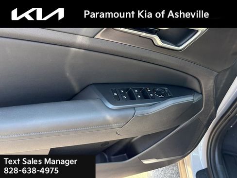 New 2026 Kia Sportage EX image 24