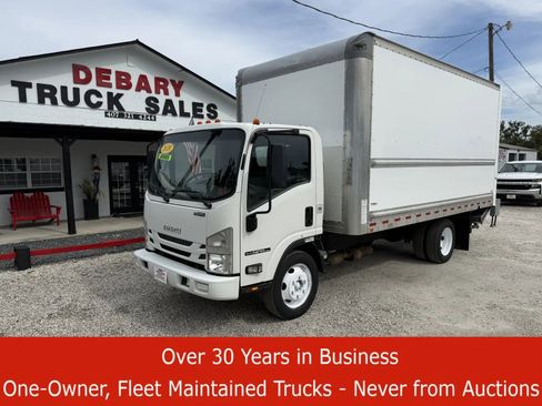 Used 2020 Isuzu NPR image 1