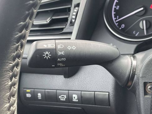 Used 2024 Toyota Camry SE FWD image 23
