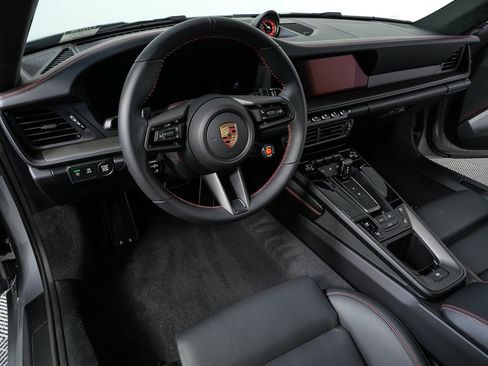 Certified 2025 Porsche 911 Carrera GTS image 4