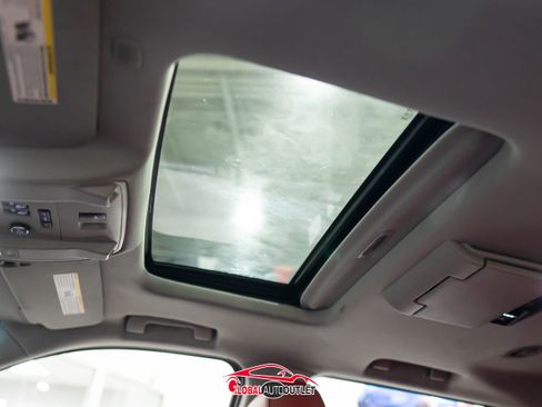 Used 2019 Chevrolet Tahoe Premier w/ Premier Plus Edition image 39