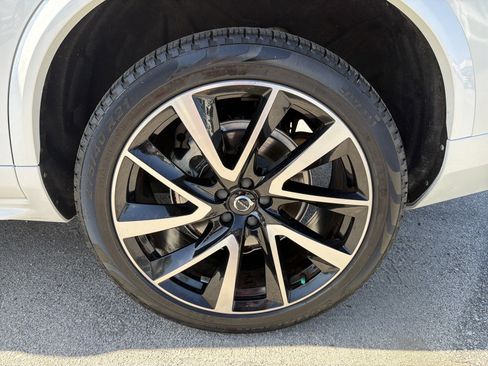 Used 2020 Volvo XC90 T6 Momentum w/ Protection Package Premier AWD/4WD image 21