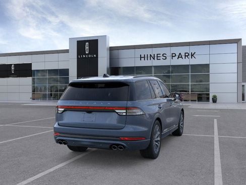 New 2026 Lincoln Aviator AWD image 8