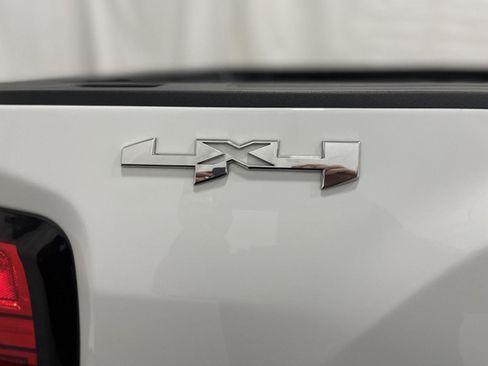 Used 2023 GMC Sierra 2500 SLE w/ SLE Convenience Package image 21