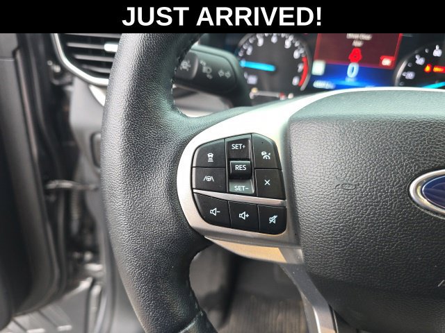 Used 2023 Ford Explorer XLT w/ Equipment Group 202A RWD image 13