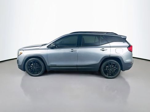 Used 2021 GMC Terrain SLT w/ Elevation Edition image 12