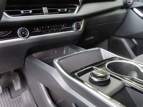 New 2026 Chevrolet Equinox LT w/ LPO, Floor Liner Package image 6