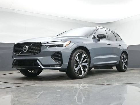 Used 2023 Volvo XC60 B6 Ultimate w/ Protection Package Premier AWD/4WD image 37