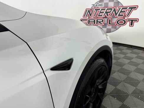 Used 2020 Tesla Model Y Long Range AWD/4WD image 31