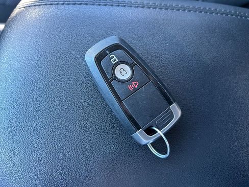 Used 2022 Ford Edge SE w/ Black Appearance Package image 33