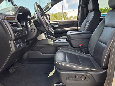 Certified 2023 Chevrolet Suburban Premier RWD image 10
