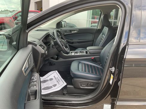 Used 2023 Ford Edge SEL w/ Sport Appearance Package image 9