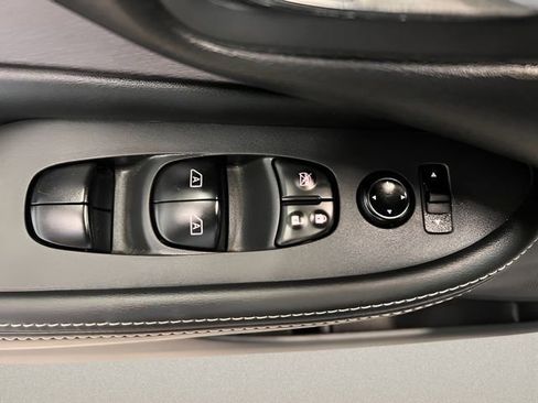 Used 2023 Nissan Murano SV w/ SV Midnight Edition Package AWD/4WD image 16