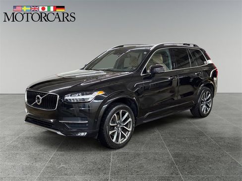 Used 2017 Volvo XC90 T6 Momentum w/ Vision Package image 7