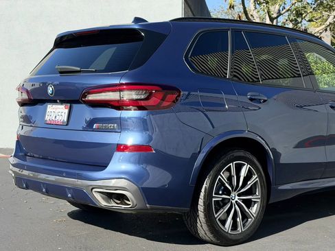 Used 2022 BMW X5 M50i w/ Premium Package image 15