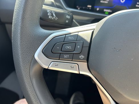 Certified 2022 Volkswagen Tiguan S image 18