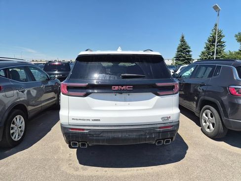 Used 2024 GMC Acadia AT4 w/ Luxury Package AWD/4WD image 5