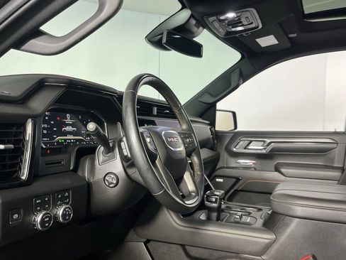 Used 2024 GMC Sierra 1500 AT4 w/ AT4 Premium Package image 25