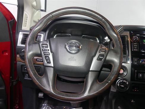Used 2019 Nissan Titan Platinum Reserve AWD/4WD image 30