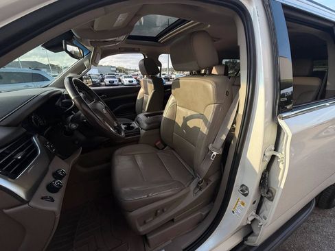 Used 2015 Chevrolet Suburban LT AWD/4WD image 16